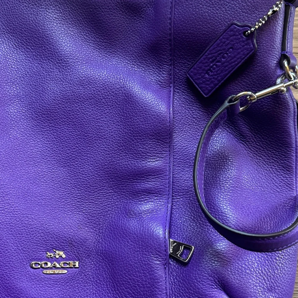 Coach Vibrant Purple Leather Shoulder Bag - Picture 2 of 4